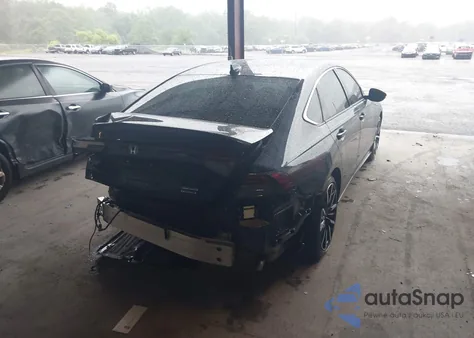 2024 Honda Accord Hybrid Touring из США, поврежденный, VIN 1HGCY2F80RA063400